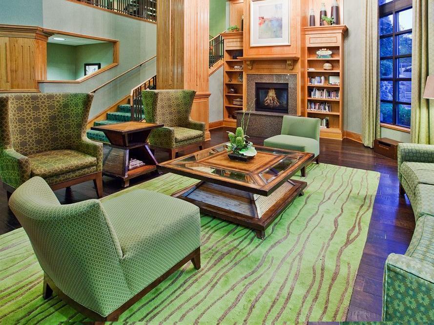 Holiday Inn Express Hotel & Suites Atlanta Buckhead By Ihg Екстер'єр фото